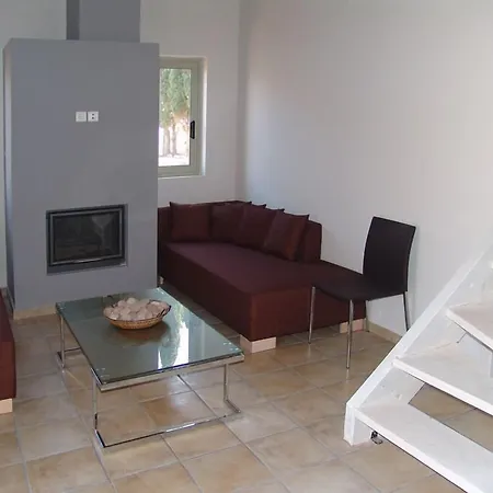 Enalia Gi 3* Λίμνη